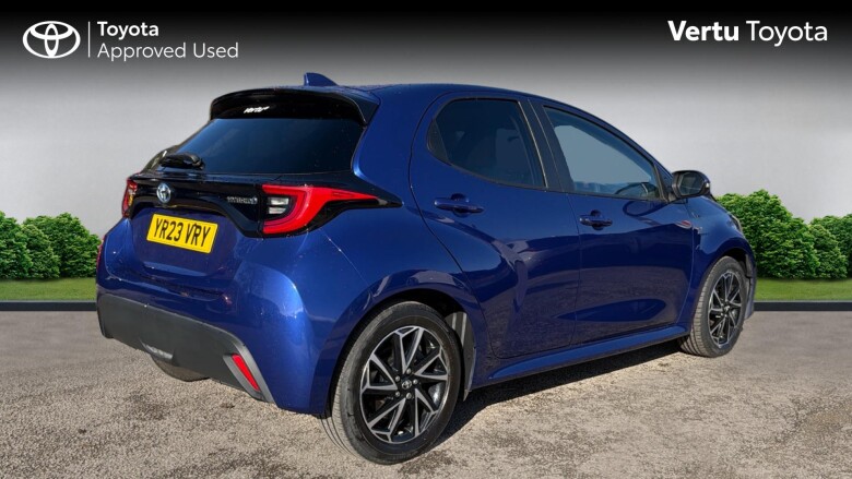 Toyota Yaris 1.5 Hybrid Design 5dr CVT Hybrid Hatchback